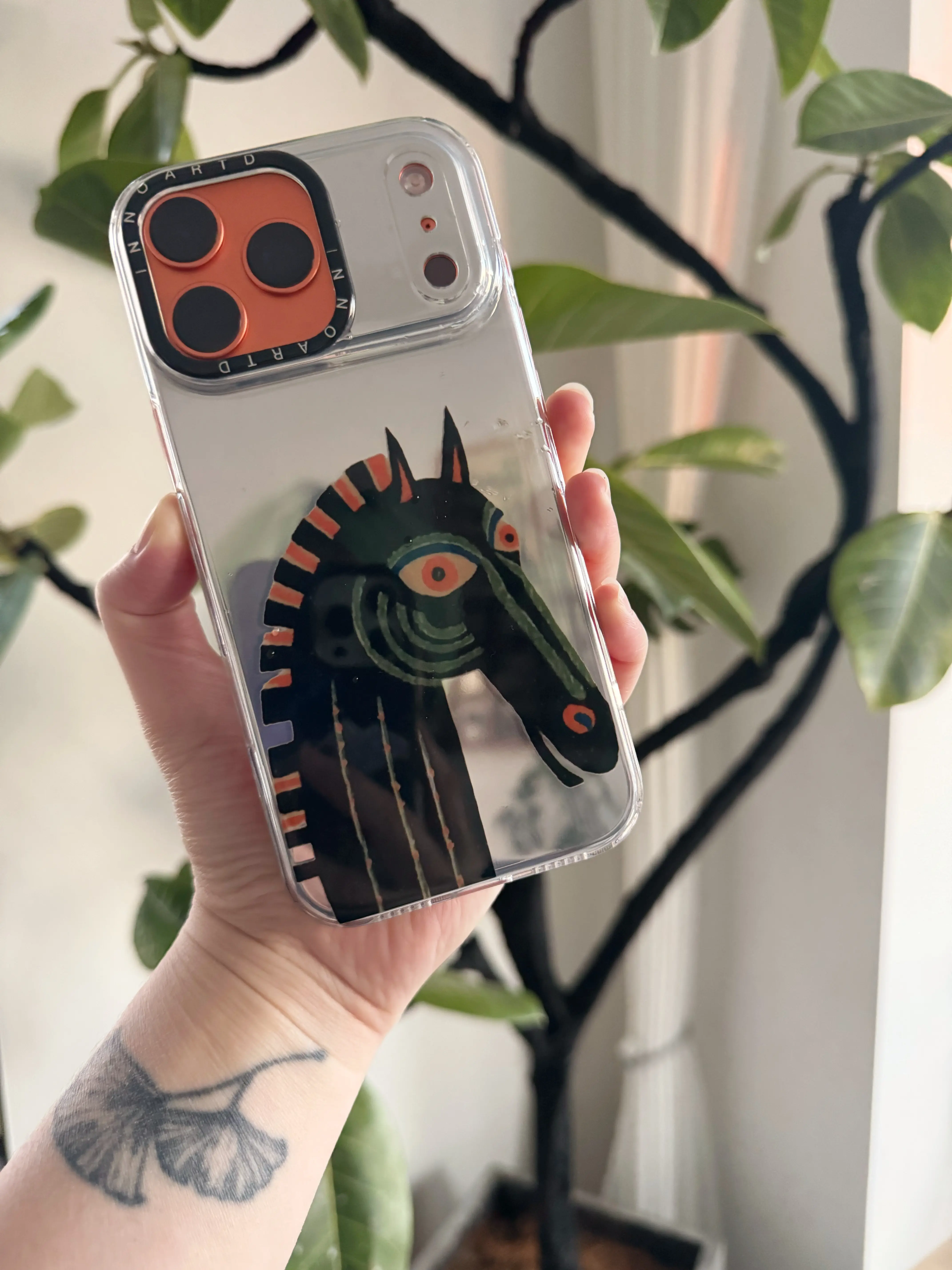 怪好看艺术展6/100｜🐎潮酷本命壳